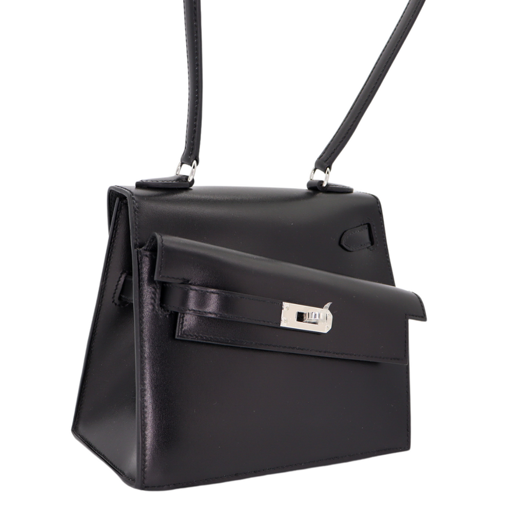 Hermès Kelly en Desordre Black Epsom Leather Palladium Hardware Hermès Kelly en Desordre Black Epsom Leather Palladium Hardware