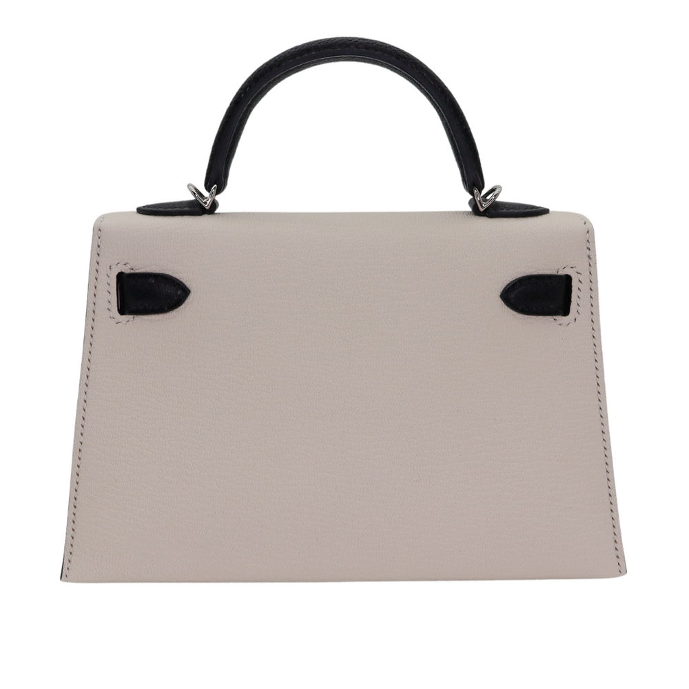 19_0babaf97-3449-4045-b03f-