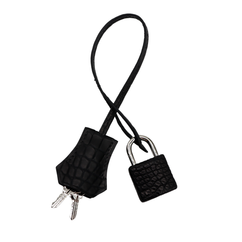 Hermès 20cm Lindy Mini Black Swift Leather Gold Hardware exclusive Hermès 20cm Lindy Mini Black Swift Leather Gold Hardware exclusive