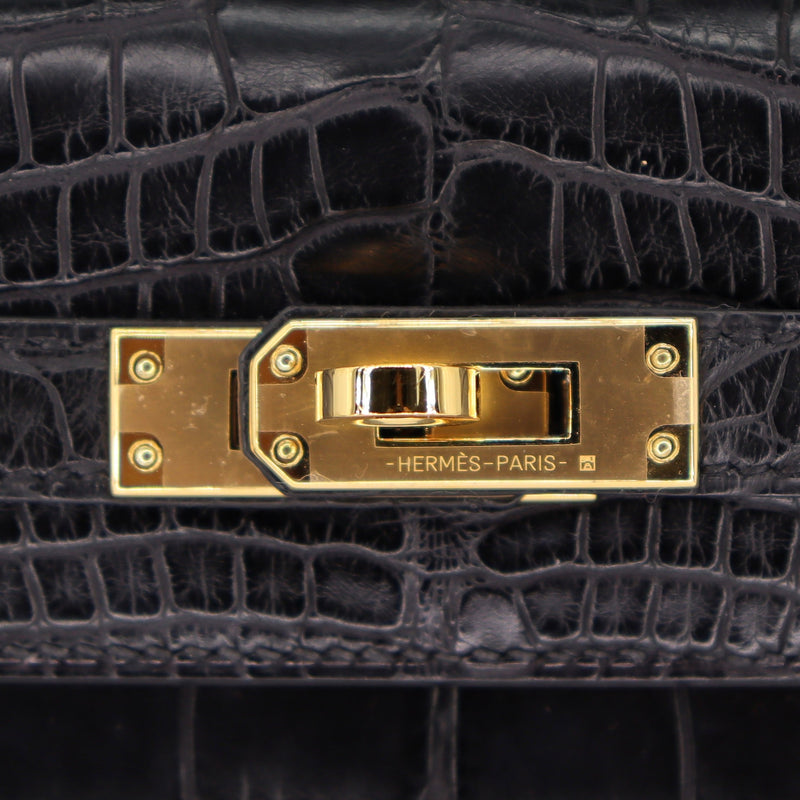 Herm�s 25cm Kelly Retourne Black Matte Alligator Gold Hardware