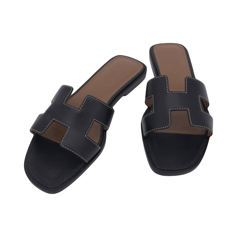 Hermes Oran sandals noir calfskin studded | Vintage-United